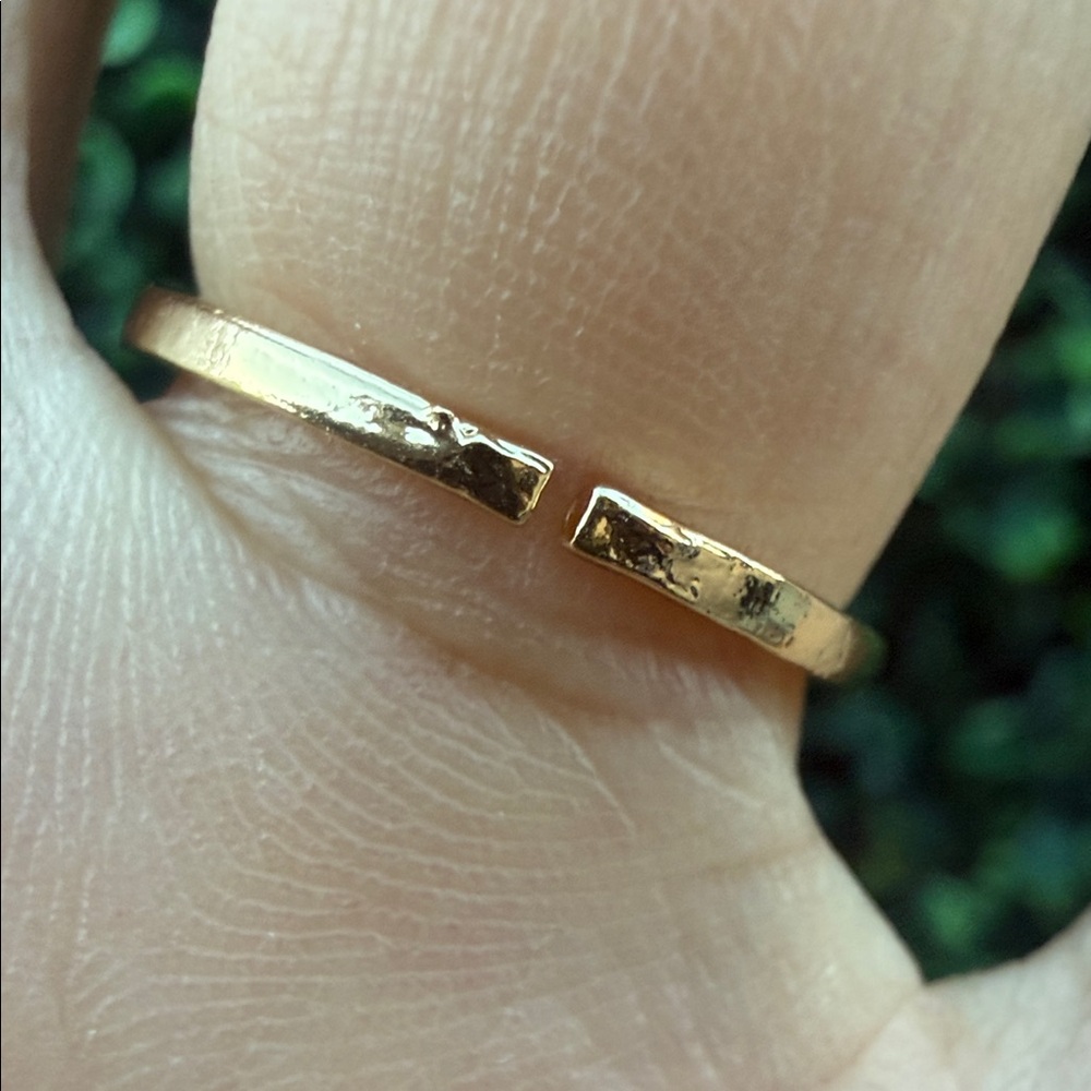 Adjustable Fashion Jewelry Gold and Silver Crystal Ring - Picture 2 of 4